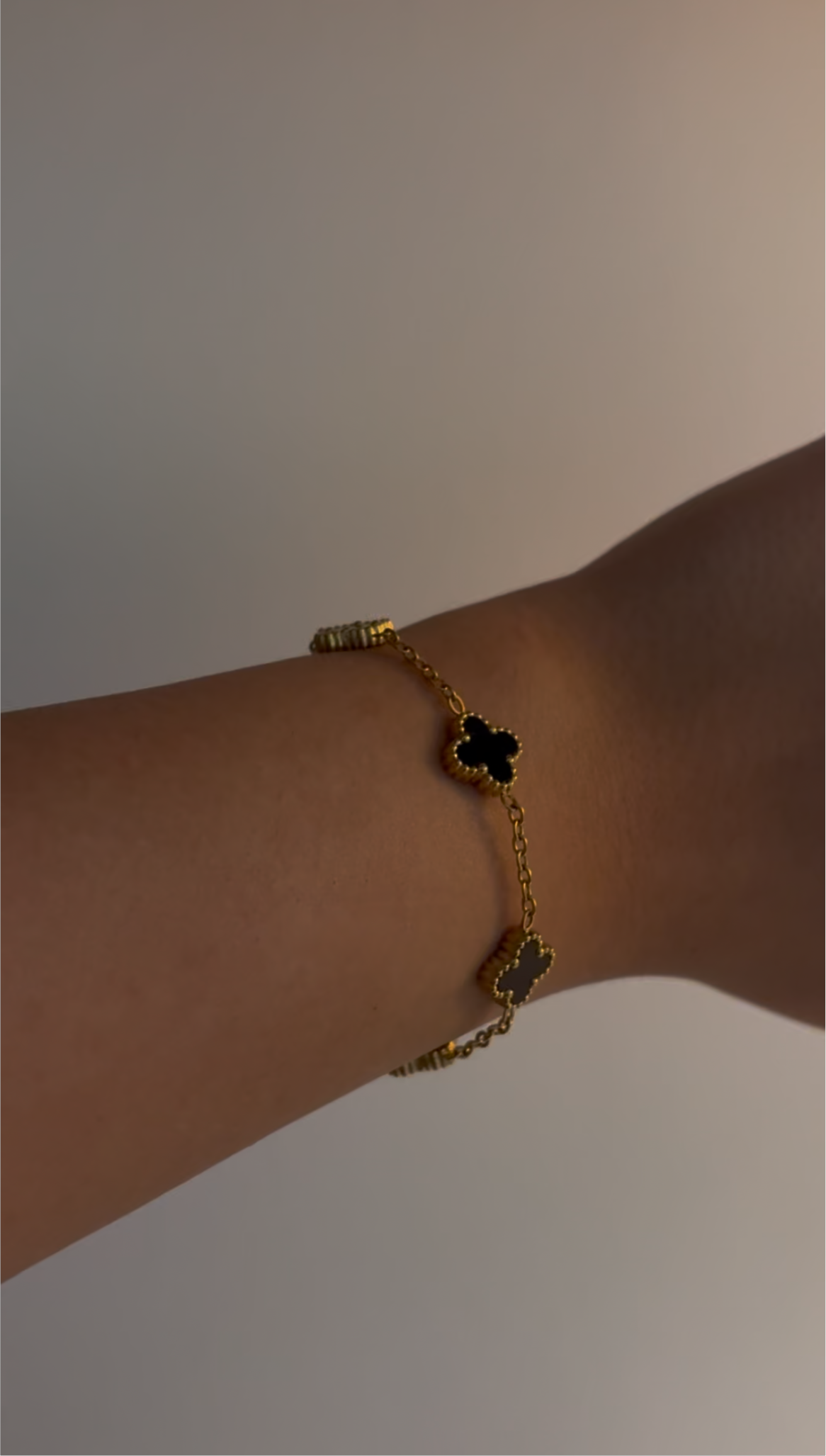 Clove bracelet