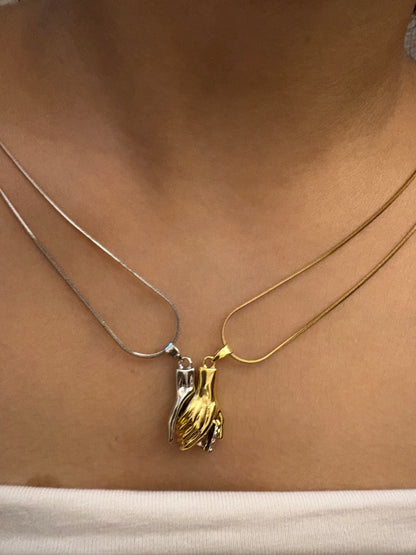 Besties necklace set