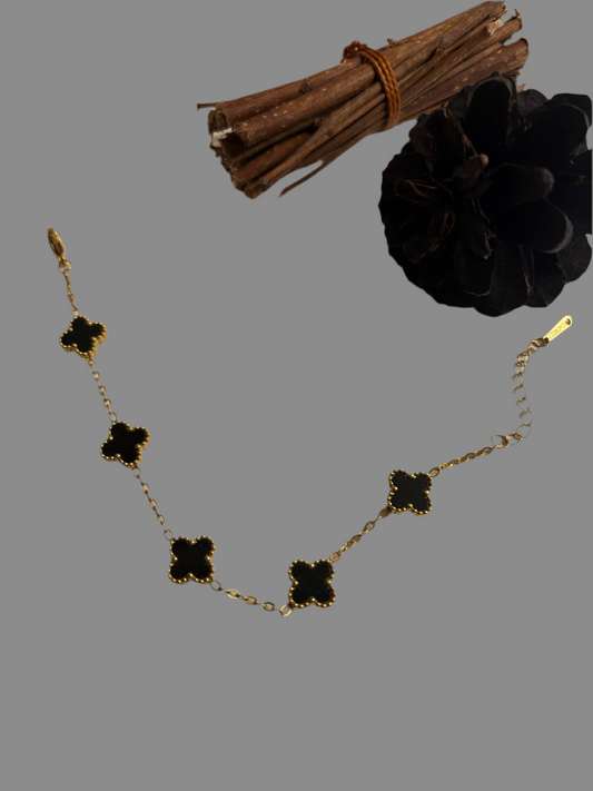 Clove bracelet